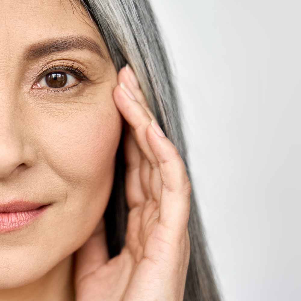 woman in her 40s with beautiful facial features